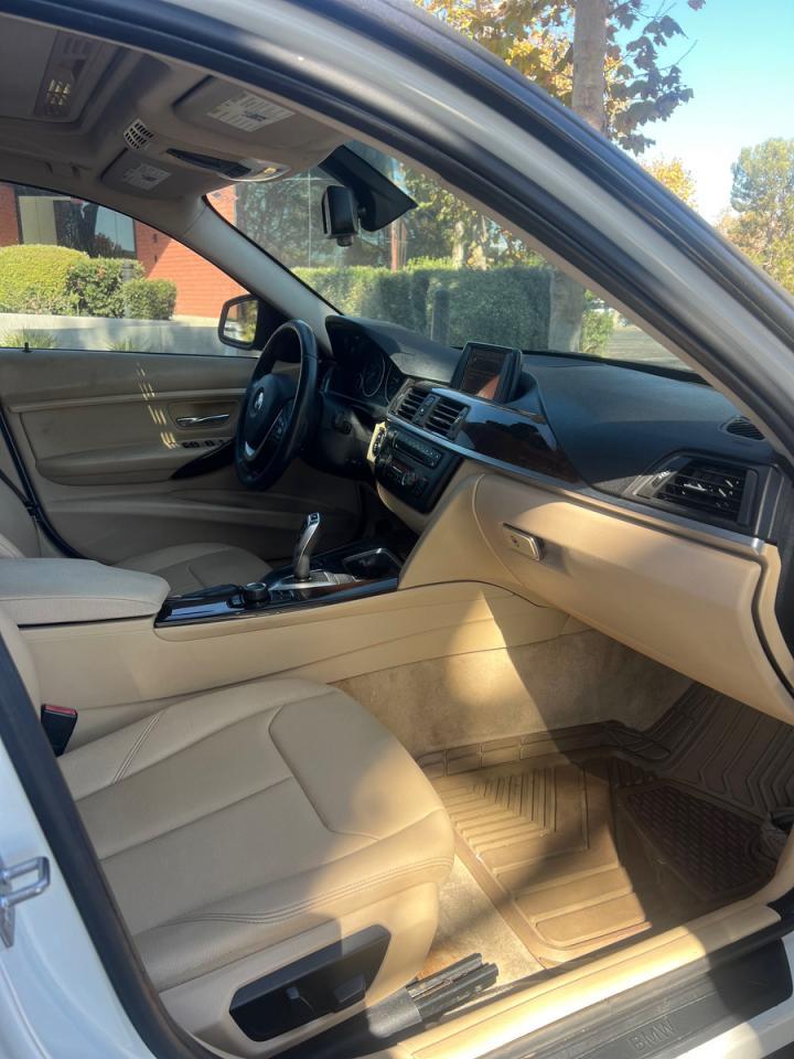 BMW 3 Series I Image 12