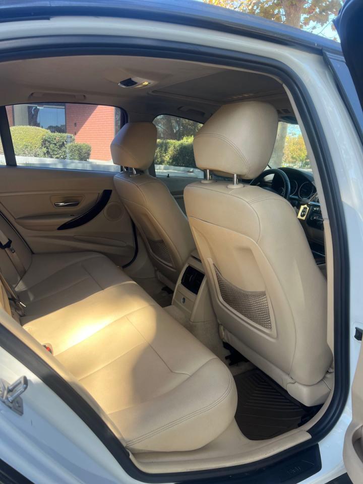 BMW 3 Series I Image 6