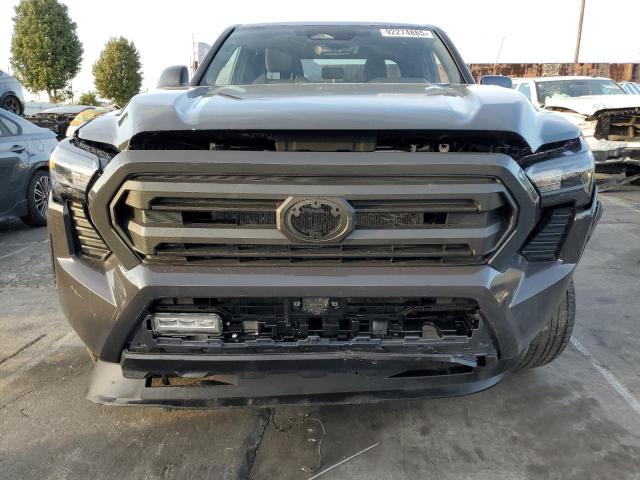 Toyota Tacoma Double Cab Image 11