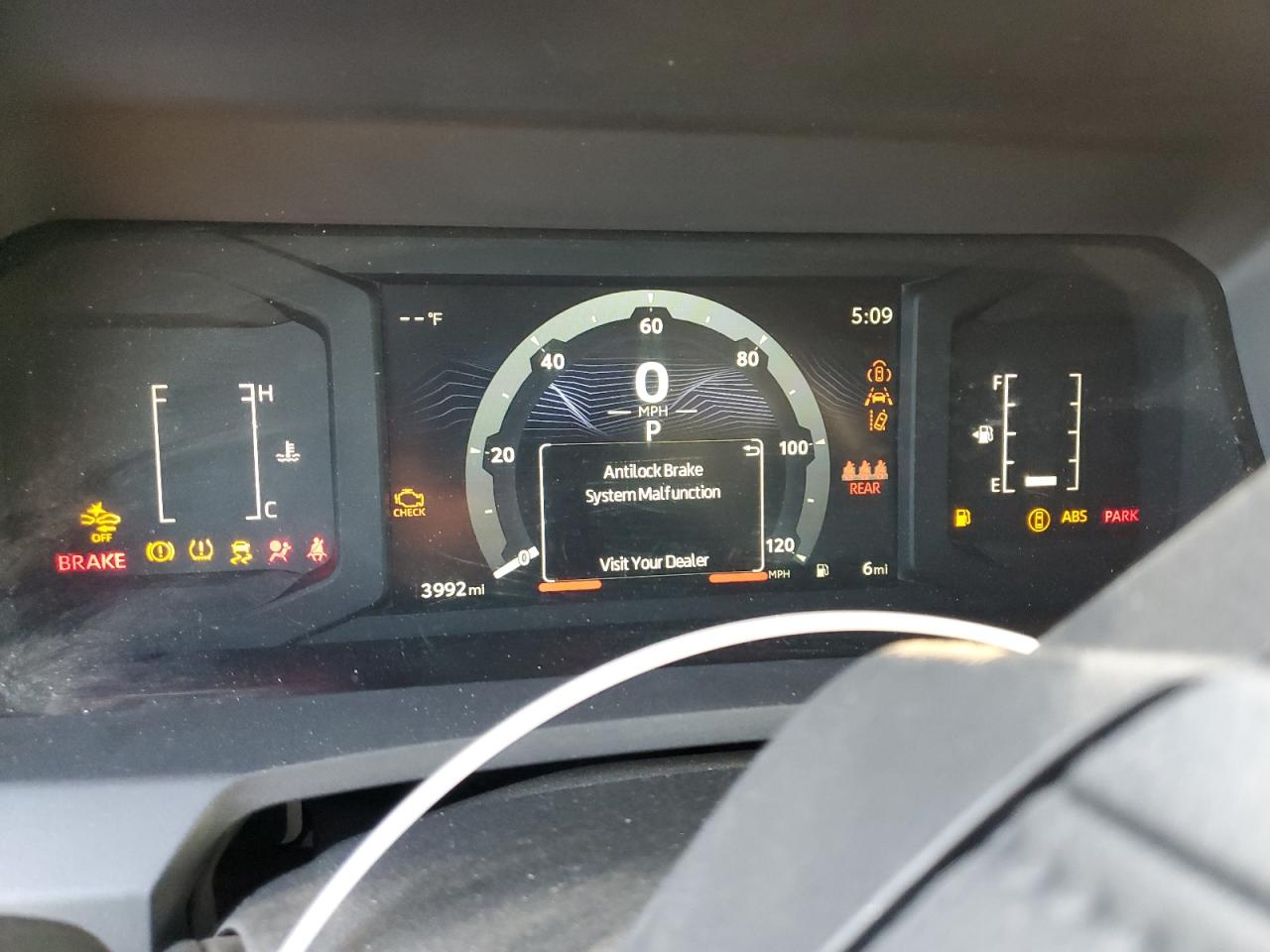 Toyota Tacoma Double Cab Image 6