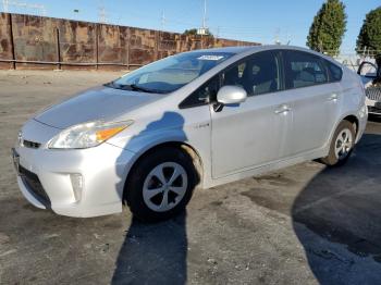  Salvage Toyota Prius