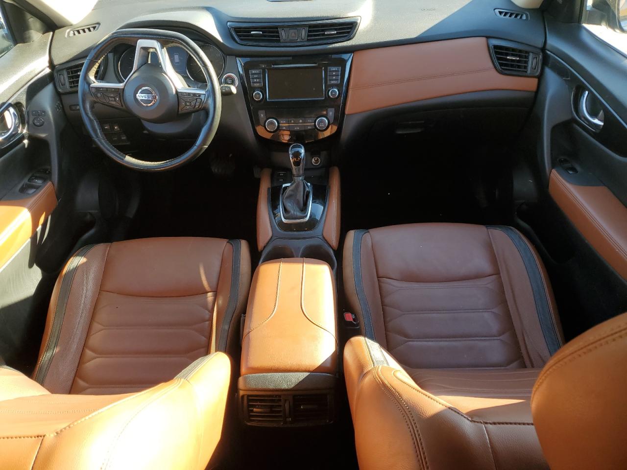 Nissan Rogue S Image 2