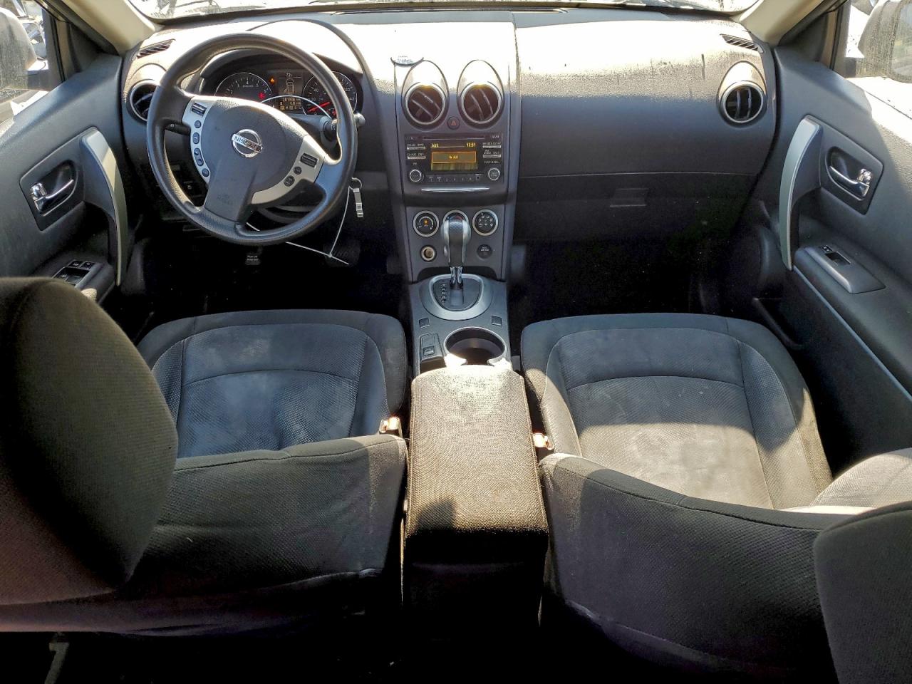 Nissan Rogue S Image 10