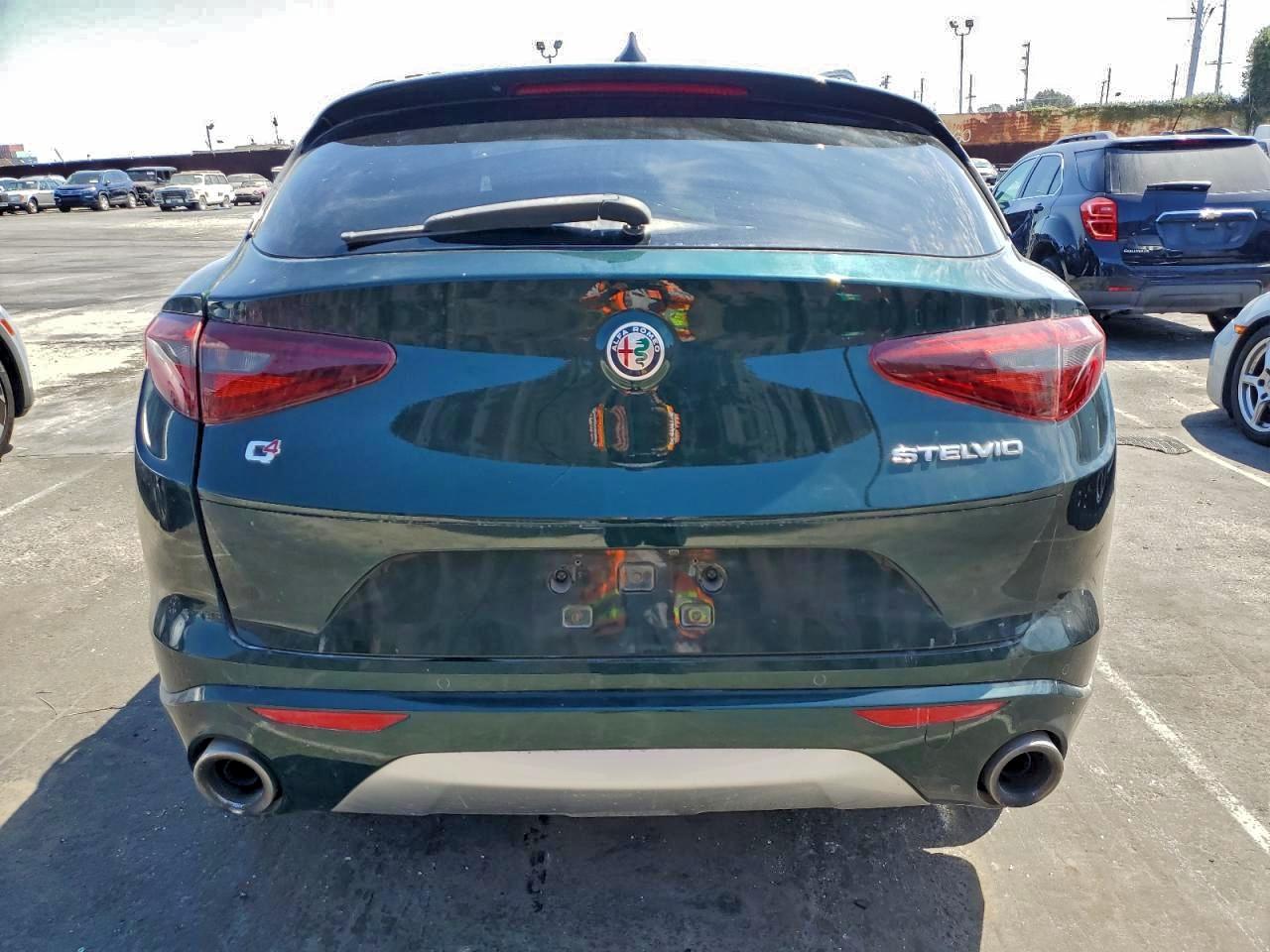 Alfa Romeo Stelvio Ti Image 5