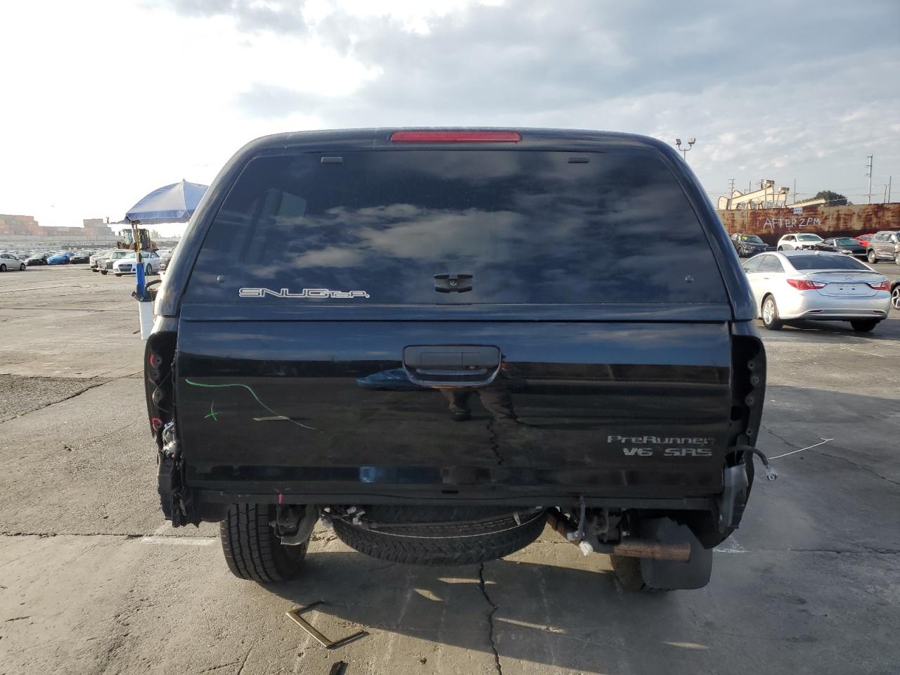 Toyota Tacoma Double Cab Prerunner Image 6