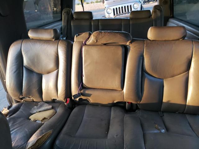 Chevrolet Suburban C1500 Image 8