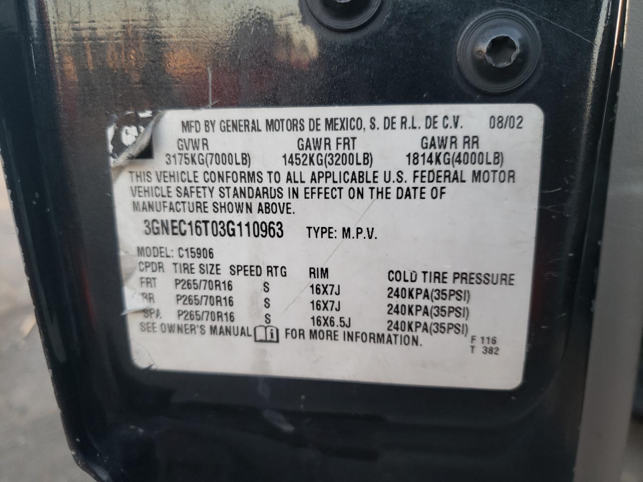 Chevrolet Suburban C1500 Image 7