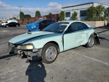  Salvage Ford Mustang