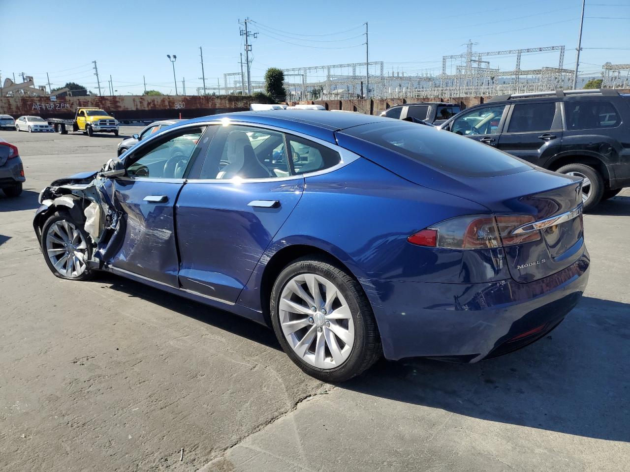 Tesla Model S Image 4