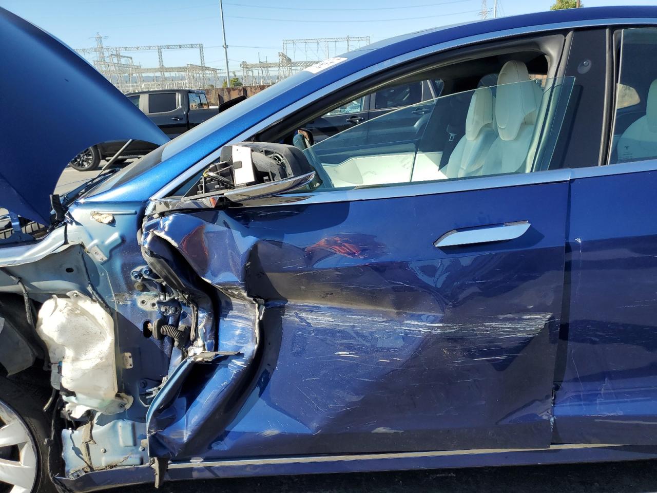 Tesla Model S Image 8