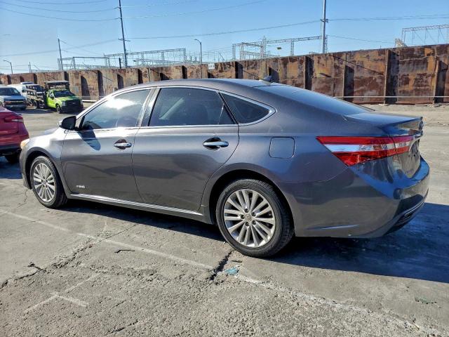 Toyota Avalon Hybrid Image 8