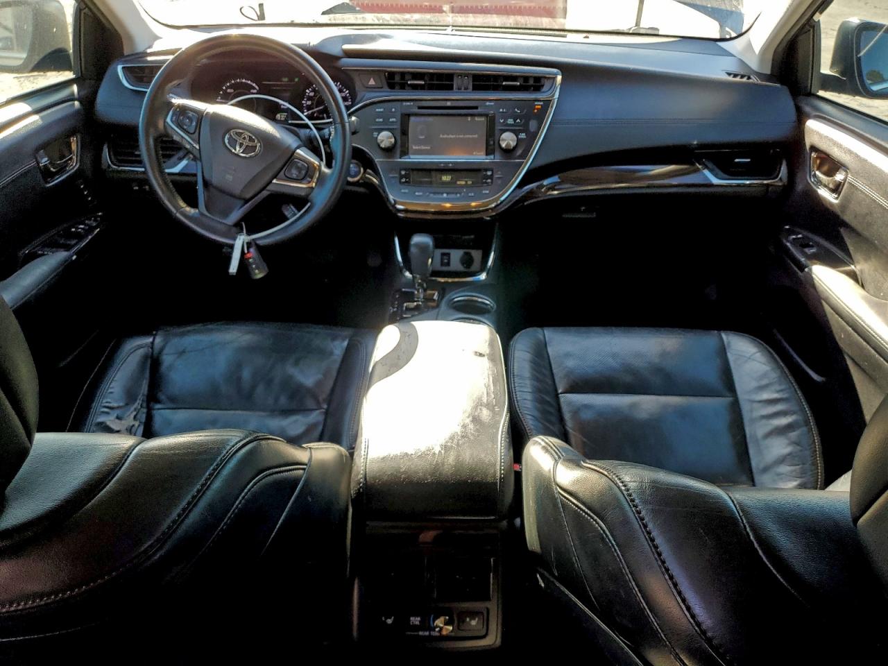 Toyota Avalon Hybrid Image 6