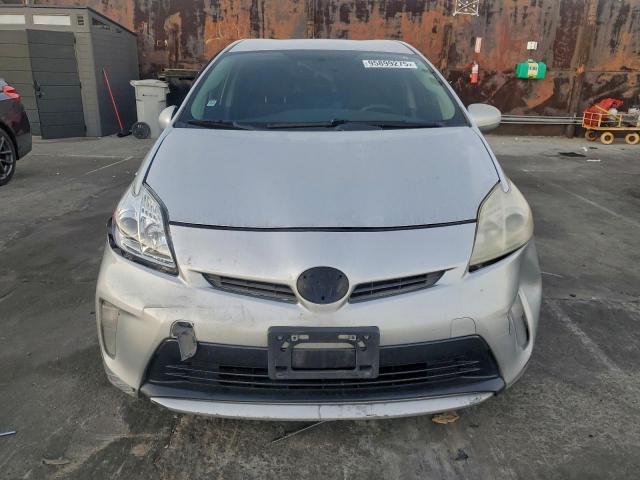 Toyota Prius Image 9