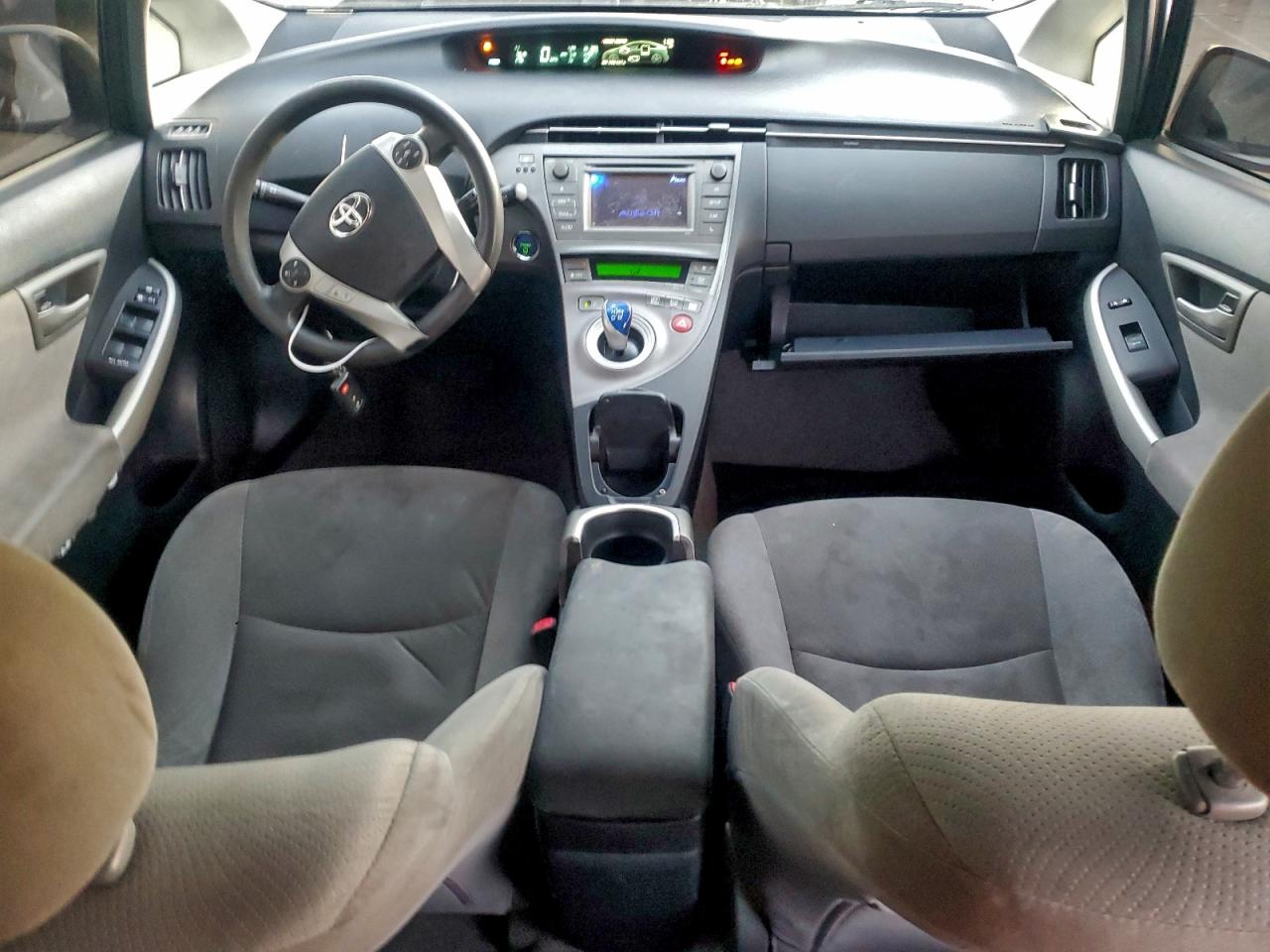 Toyota Prius Image 5