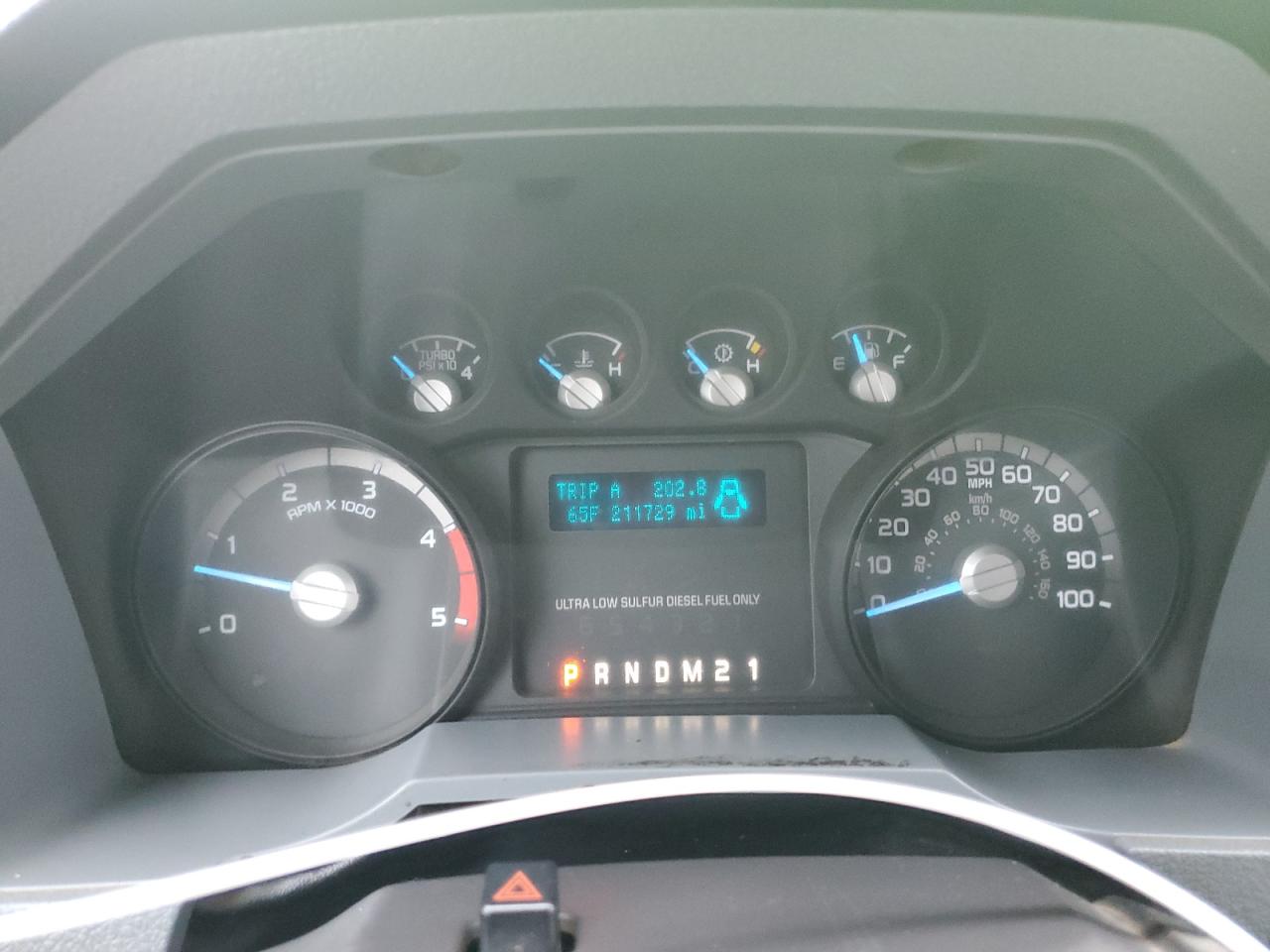 Ford F-350 Super Duty Image 11