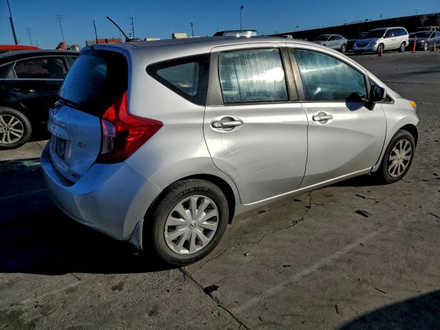 Nissan Versa S Image 3