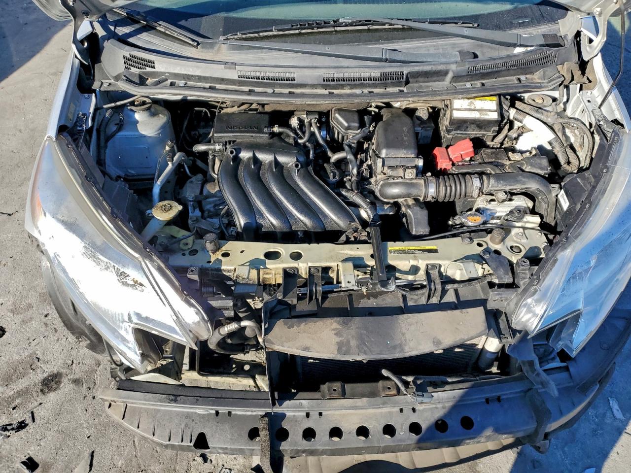 Nissan Versa S Image 4