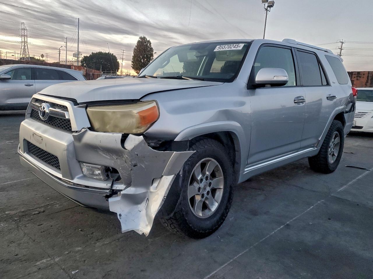 Toyota 4Runner Sr5 Image 1