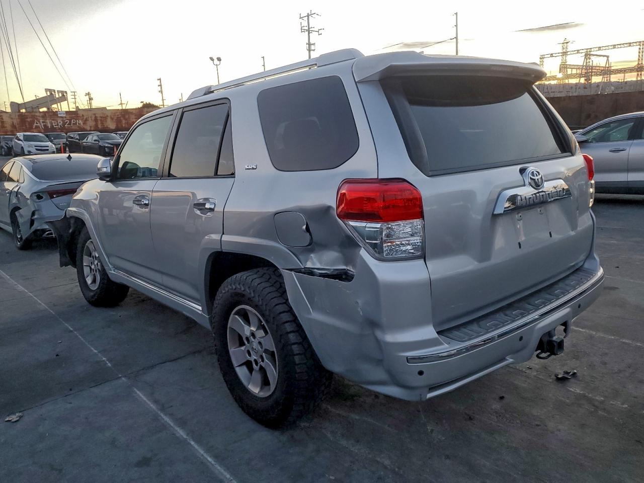 Toyota 4Runner Sr5 Image 7