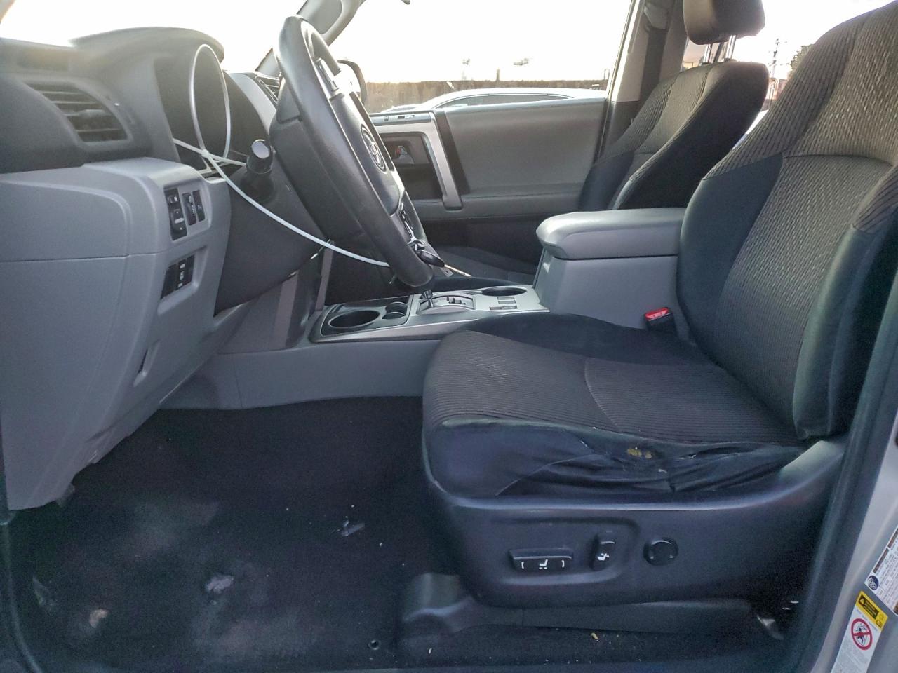 Toyota 4Runner Sr5 Image 5