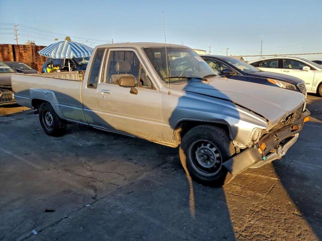Toyota Pickup Xtracab Rn70 Dlx Image 6