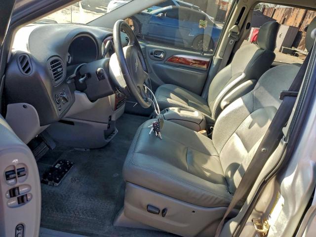 Chrysler Minivan Limited Image 6