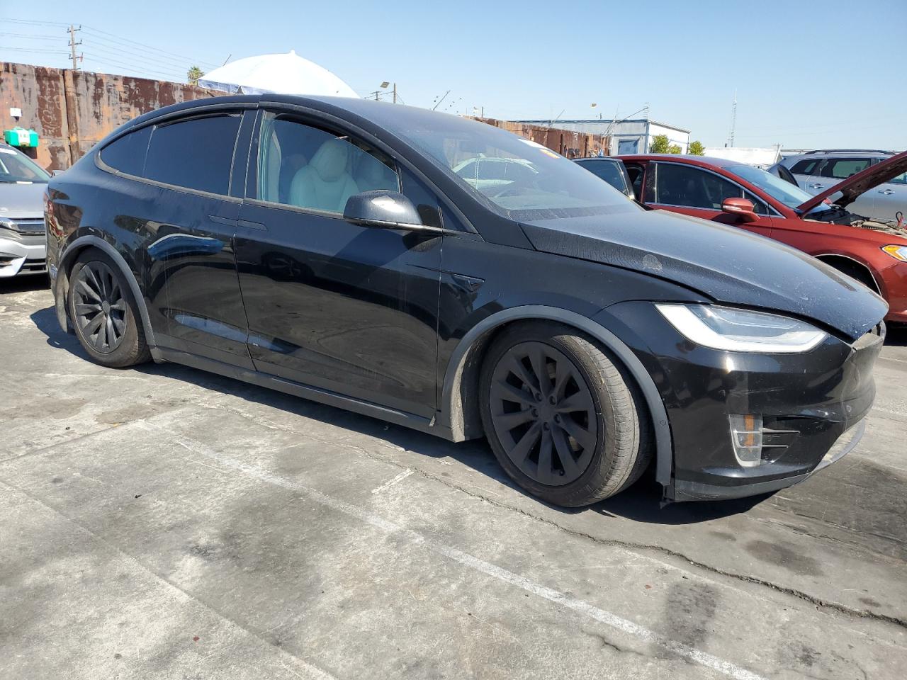Tesla Model X Image 2
