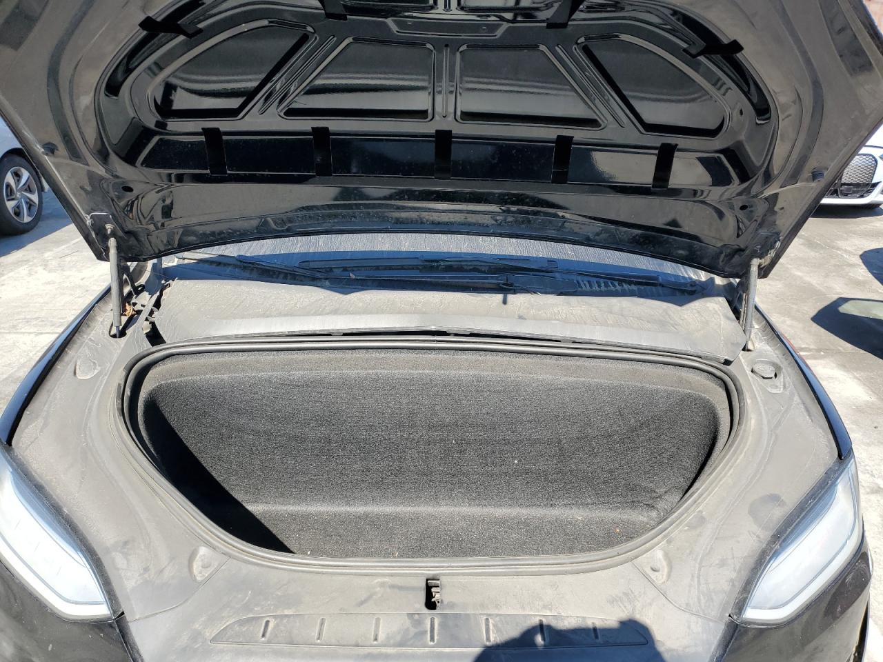 Tesla Model X Image 7