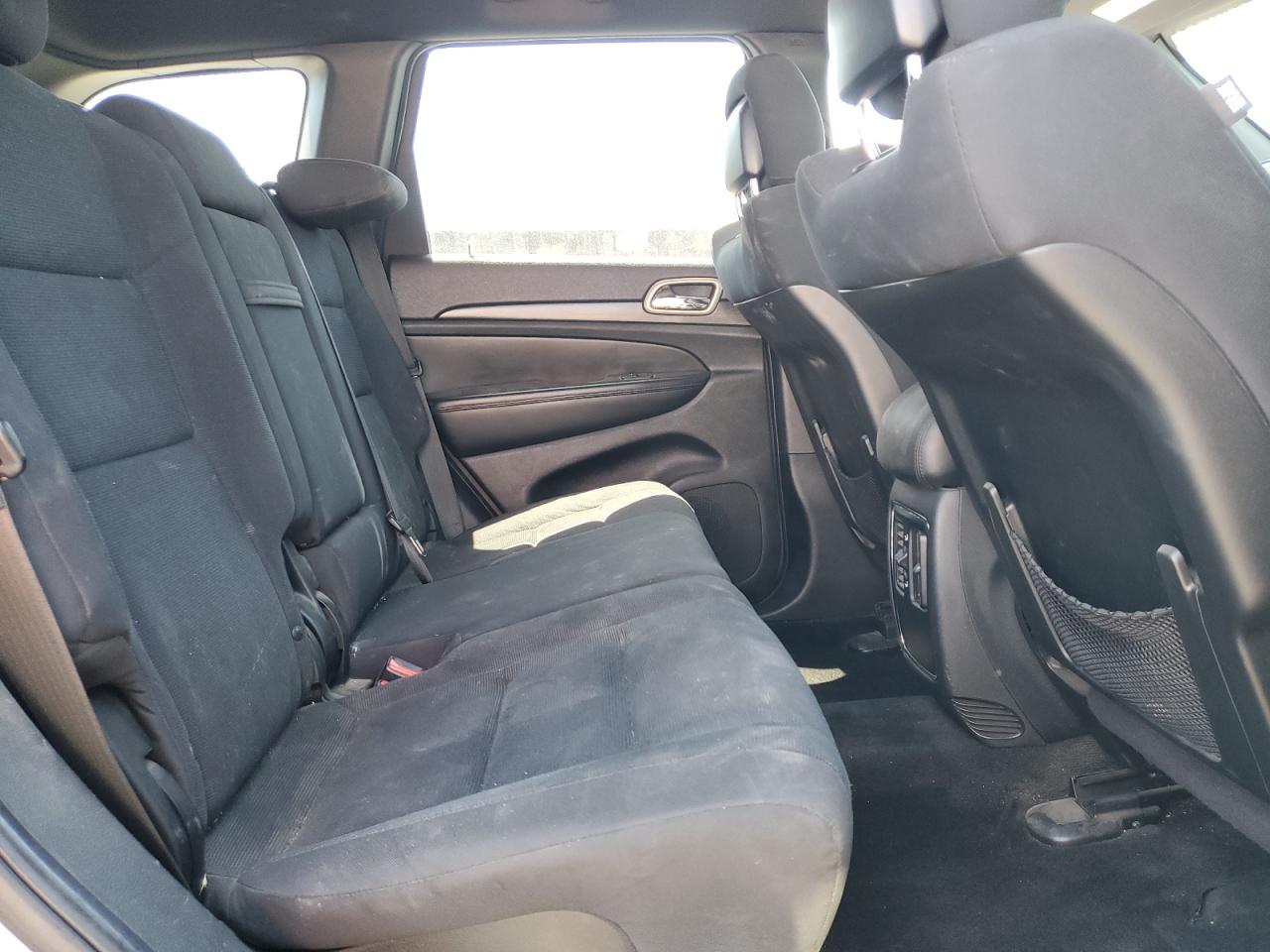 Jeep Grand Cherokee Laredo Image 13