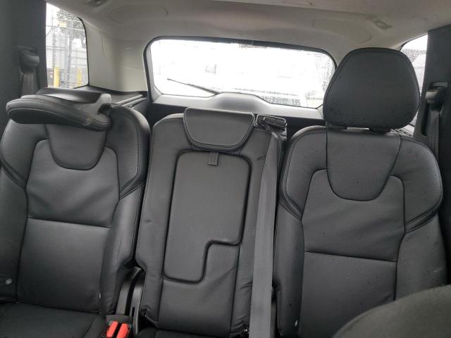 Volvo XC90 T5 Image 4