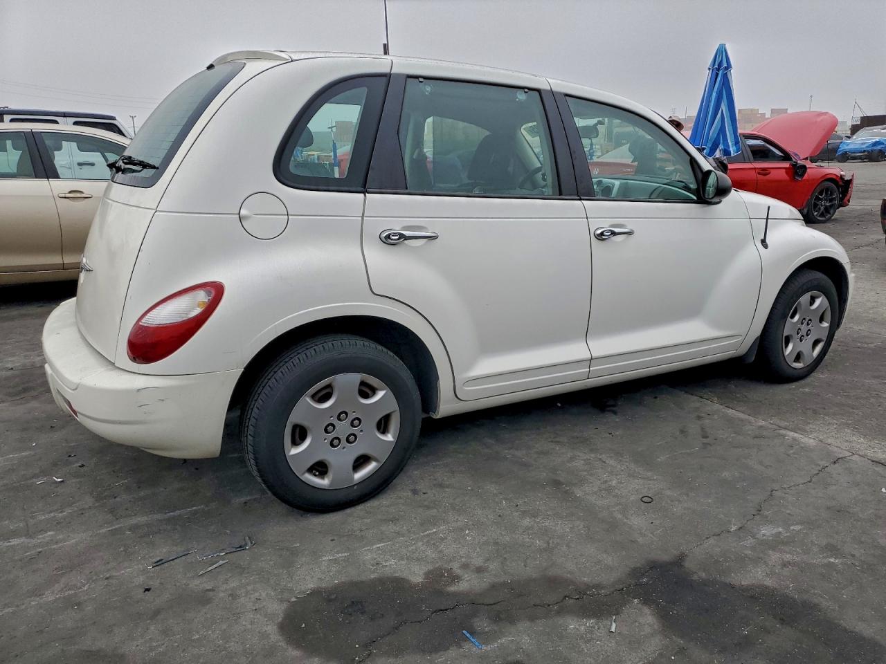 Chrysler PT Cruiser Image 9