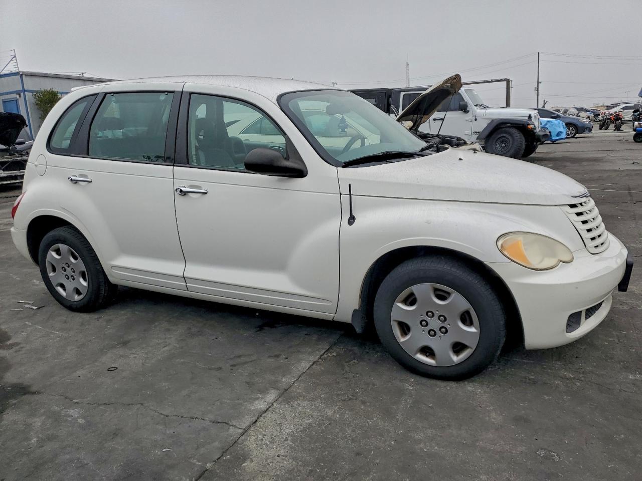 Chrysler PT Cruiser Image 10