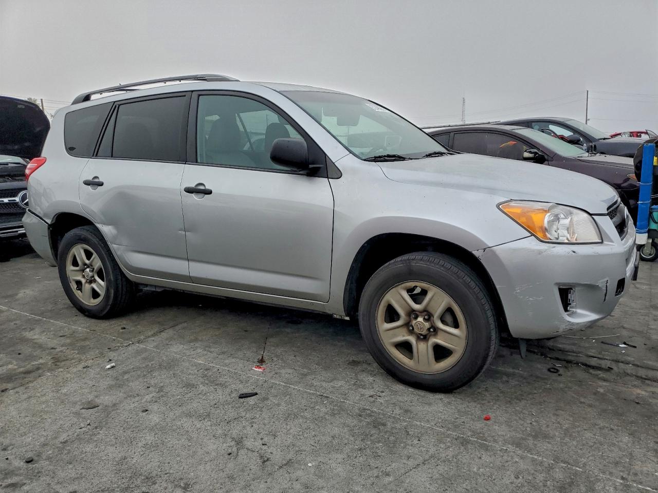 Toyota RAV4 Image 3