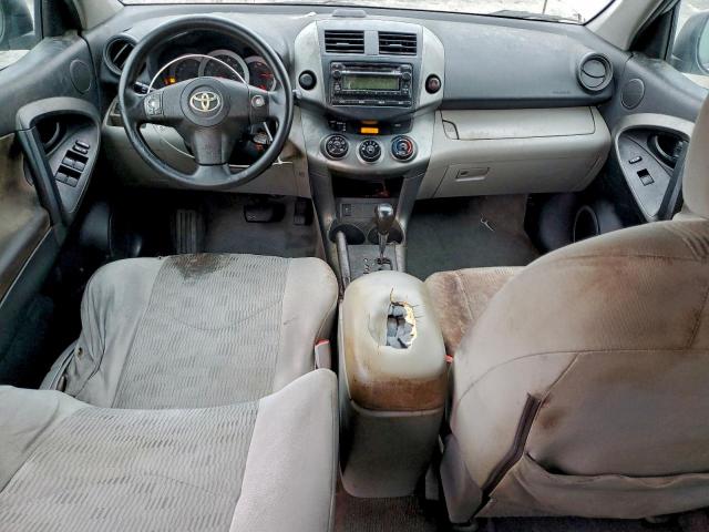 Toyota RAV4 Image 5