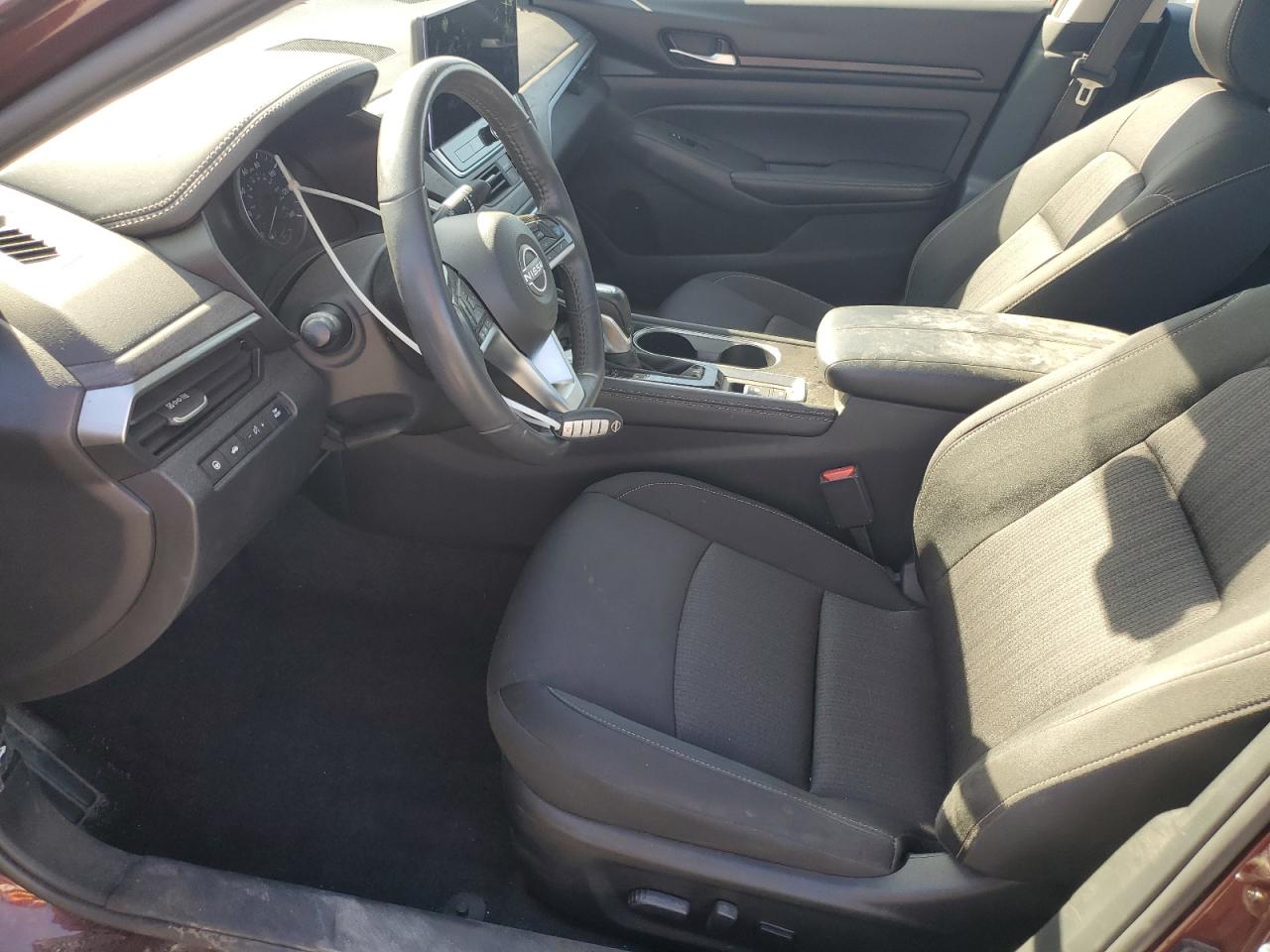 Nissan Altima Sv Image 9