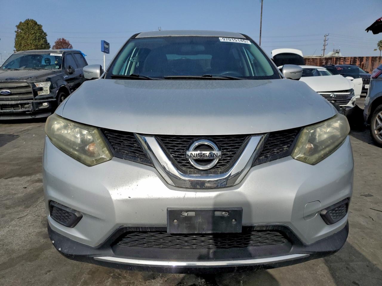 Nissan Rogue S Image 4