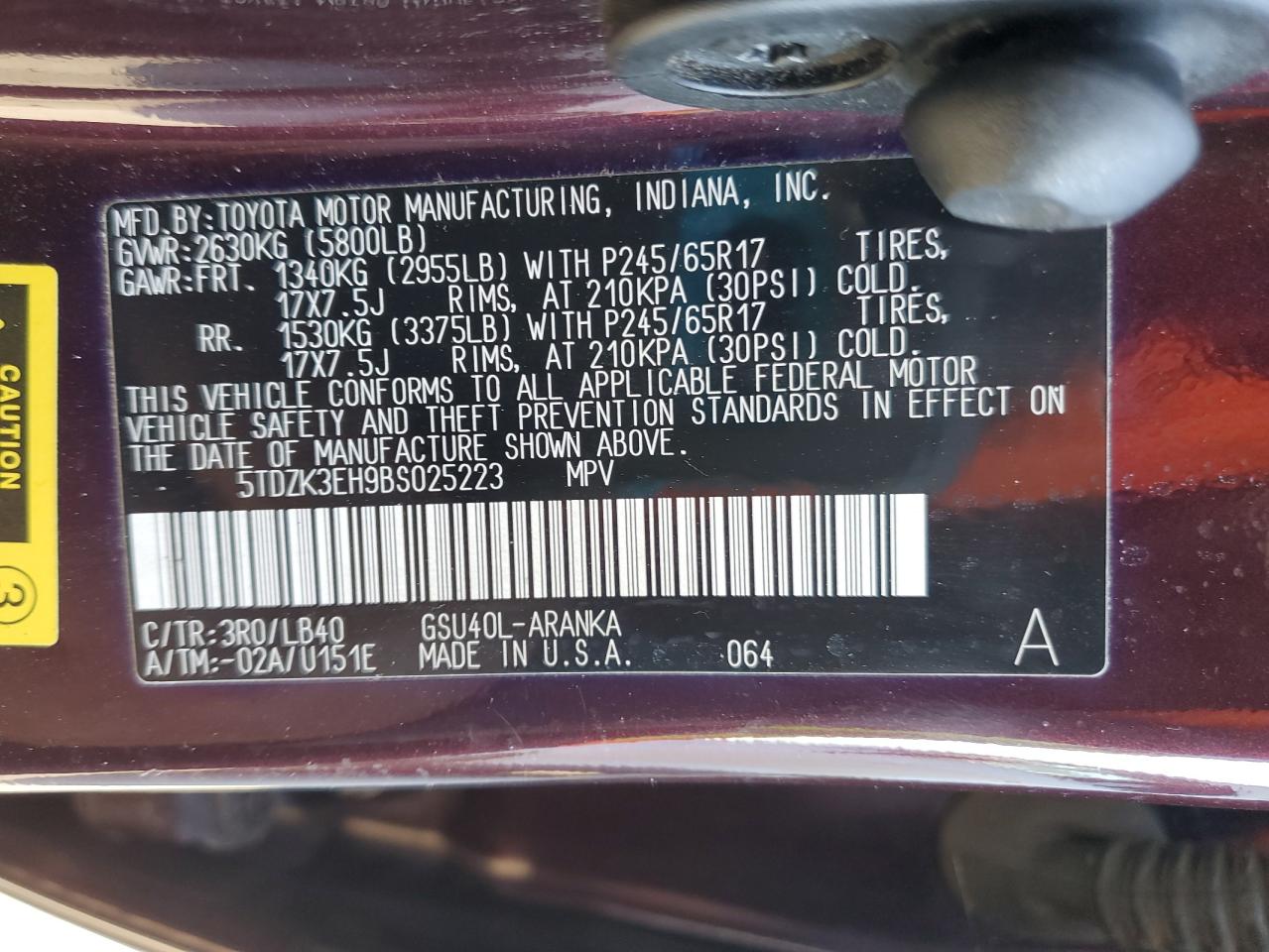 Toyota Highlander Base Image 13