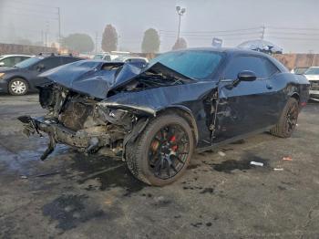  Salvage Dodge Challenger