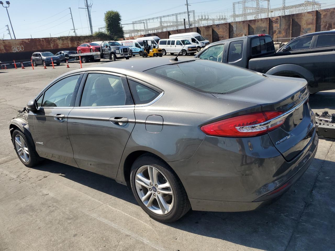 Ford Fusion S Hybrid Image 9