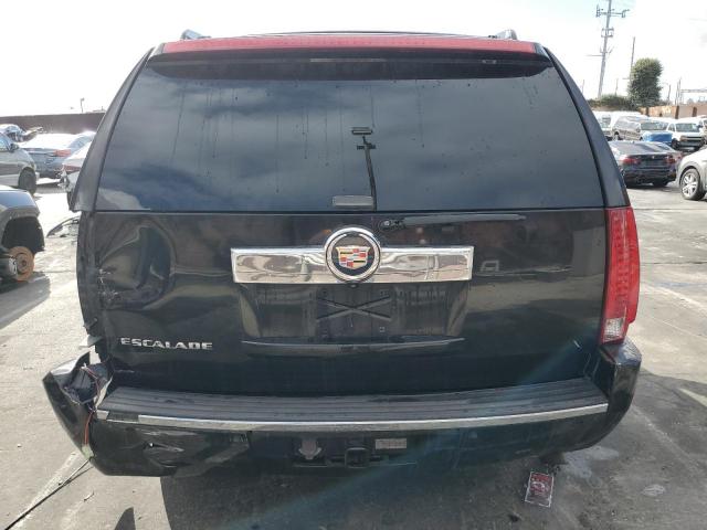 Cadillac Escalade Luxury Image 2