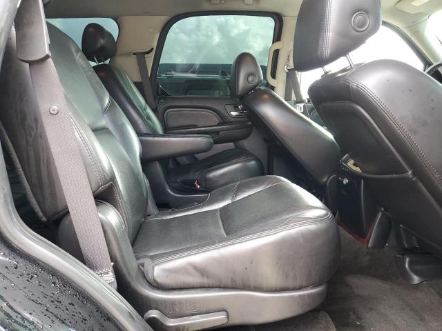 Cadillac Escalade Luxury Image 3