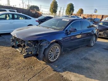  Salvage Toyota Avalon
