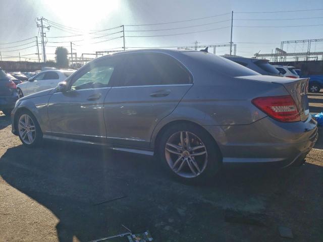 Mercedes-Benz C-Class 250 Image 2