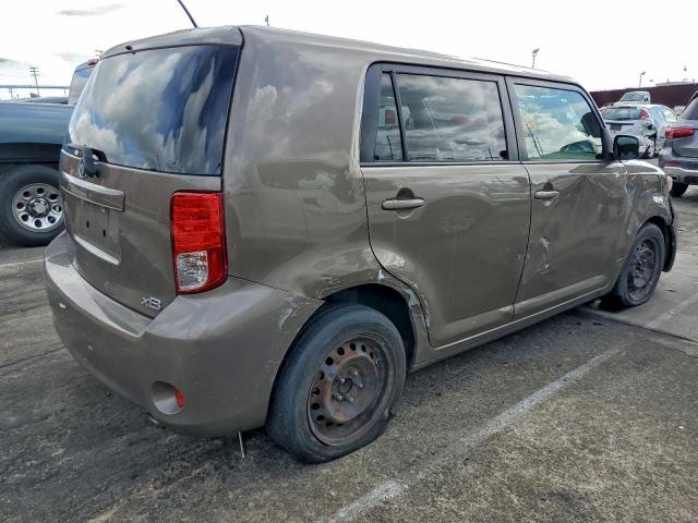 Toyota Scion Image 3