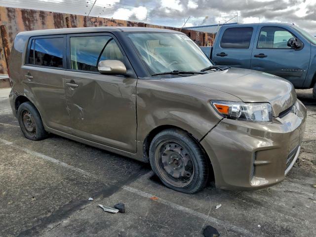 Toyota Scion Image 10