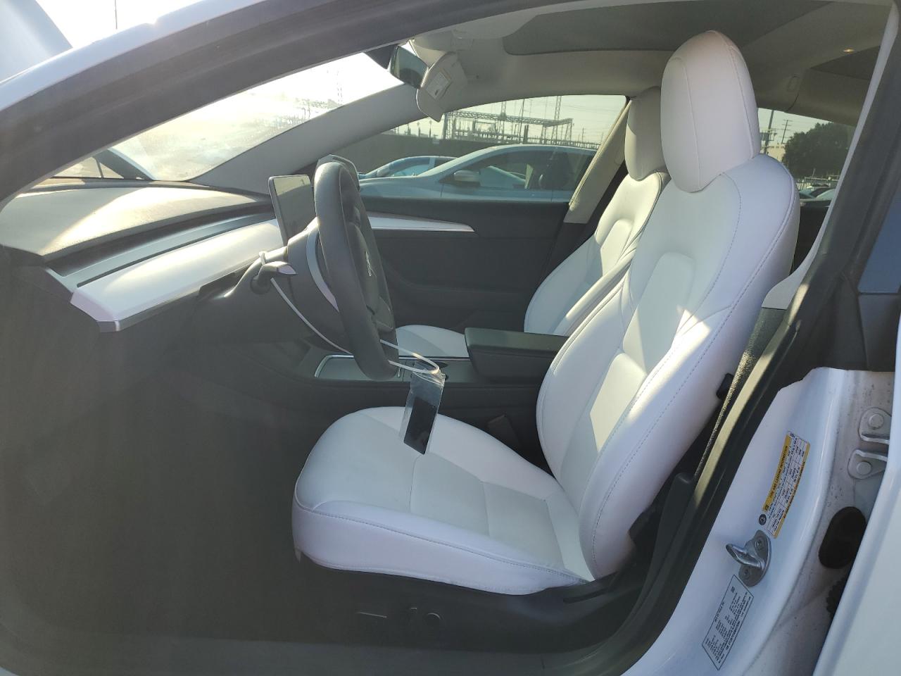Tesla Model 3 Image 11