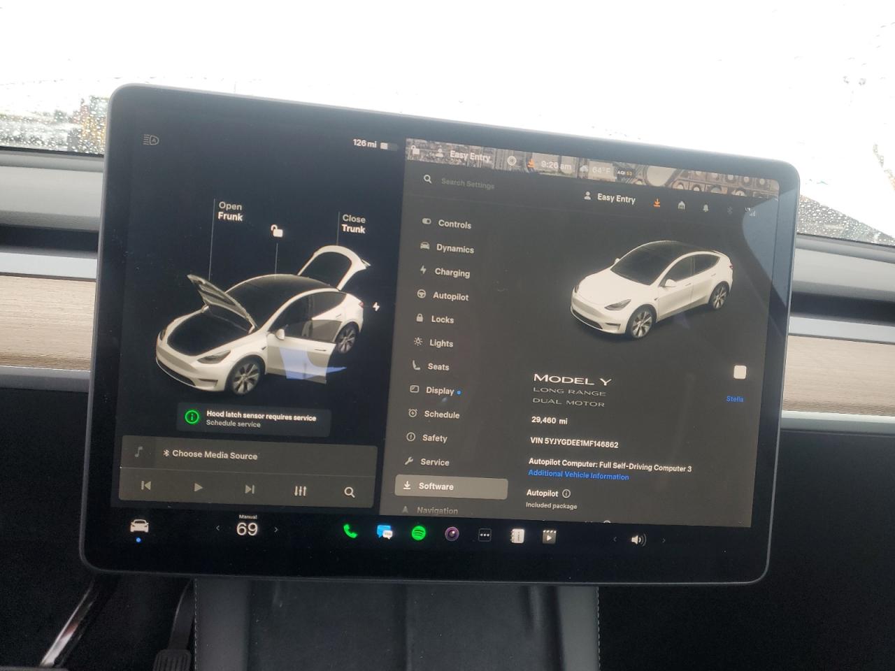 Tesla Model Y Image 12