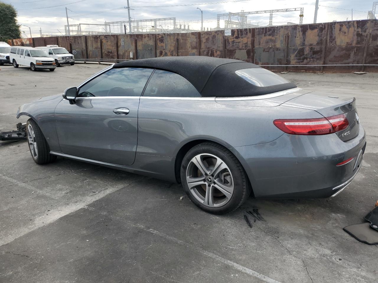 Mercedes-Benz E-Class 400 Image 3