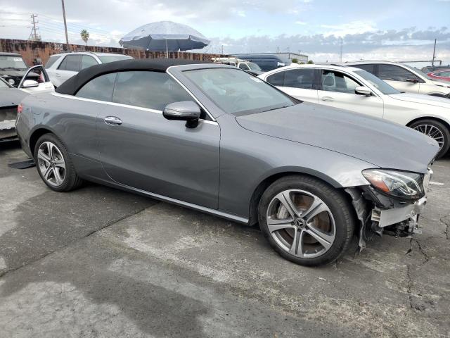 Mercedes-Benz E-Class 400 Image 4