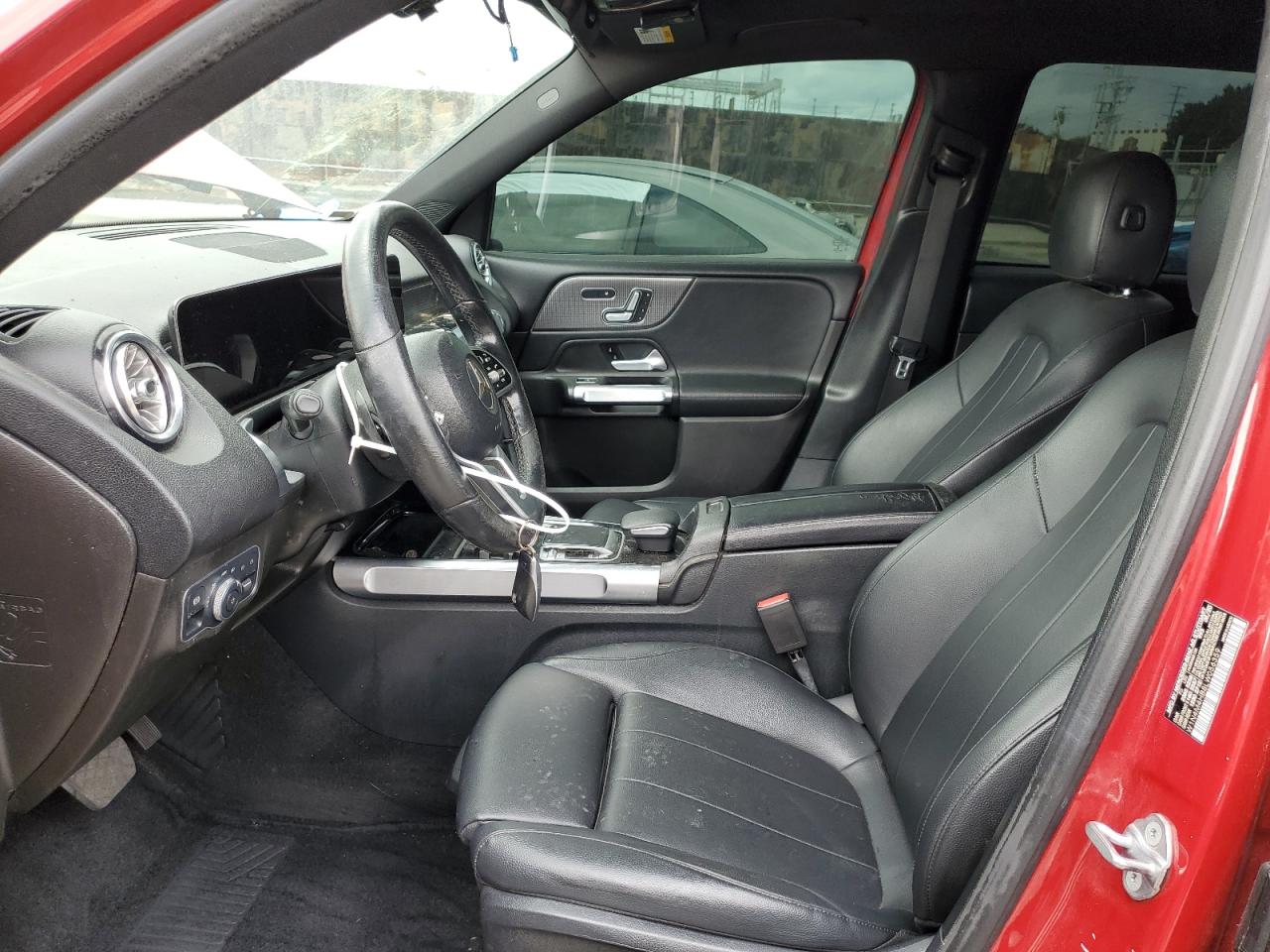 Mercedes-Benz GLB 250 4matic Image 4